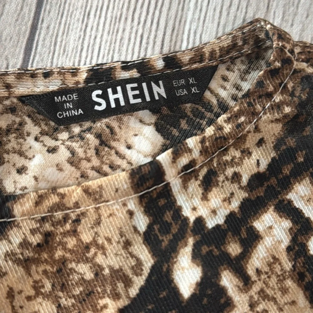 SHEIN Brown and Cream Snake-print Peplum Blouse with Mandarin Collar